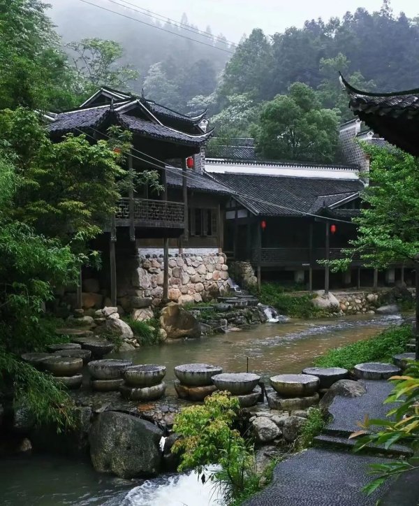开yun体育网双方重重叠叠的吊脚楼-开云「中国」kaiyun网页版登录入口
