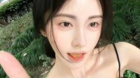 透视白丝不如战袍黑丝 白茫茫小腿晃东说念主眼的囧图
